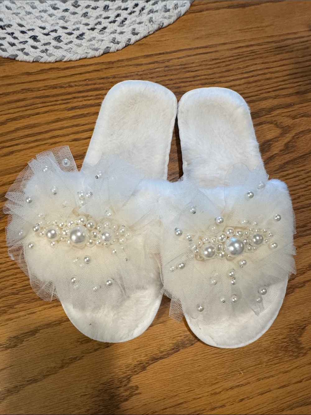 Pearl Embellished White Bridal Slippers